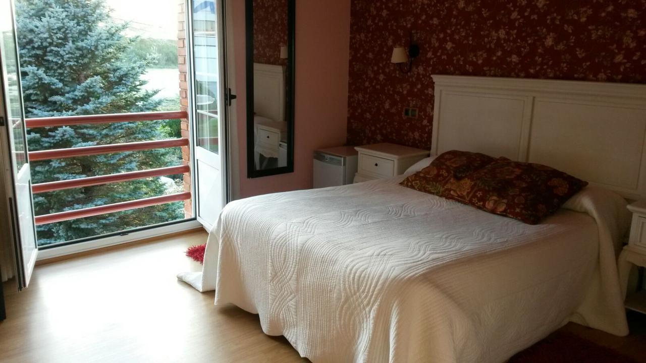 Hotel Casa Fernando II Rellayo Kültér fotó